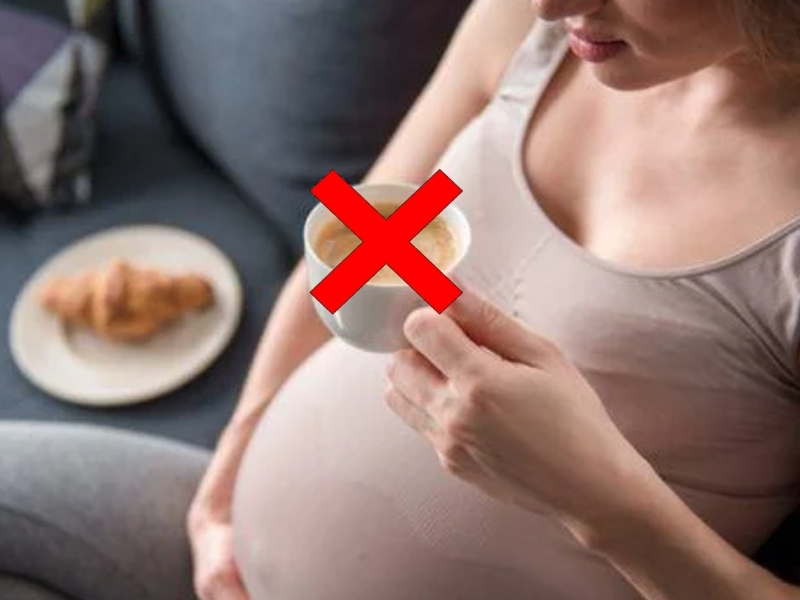 7 lợi ích của cà phê đối với sức khỏe, năng lượng và tinh thần Ai nên hạn chế sử dụng cà phê? Một số nhóm người nên cân nhắc hoặc hạn chế sử dụng cà phê để tránh ảnh hưởng đến sức khỏe. Đặc biệt là những người nhạy cảm với caffeine, người thường xuyên mất ngủ hoặc có vấn đề về tim mạch. Phụ nữ mang thai và người có bệnh lý đặc thù cũng nên tham khảo ý kiến chuyên gia trước khi sử dụng thường xuyên.