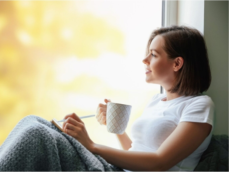 Cà phê có tăng huyết áp không? Hiểu đúng để uống hợp lý Ưu tiên uống vào ban ngày
Uống cà phê quá muộn có thể ảnh hưởng đến giấc ngủ ở một số người. Thiếu ngủ cũng không có lợi cho sức khỏe tim mạch, vì vậy nên ưu tiên thưởng thức cà phê vào ban ngày.